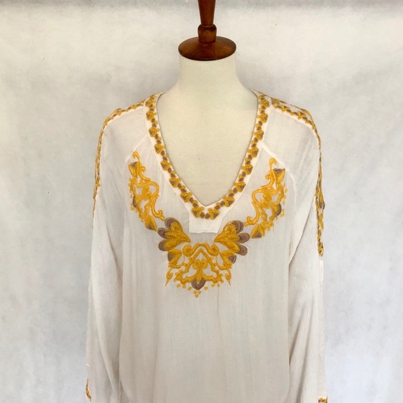 For the Republic Bohemian Embroidered Tunic Top - Picture 2 of 9